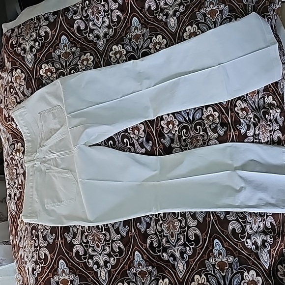 Gap 1969 White Jeans - Picture 13 of 14